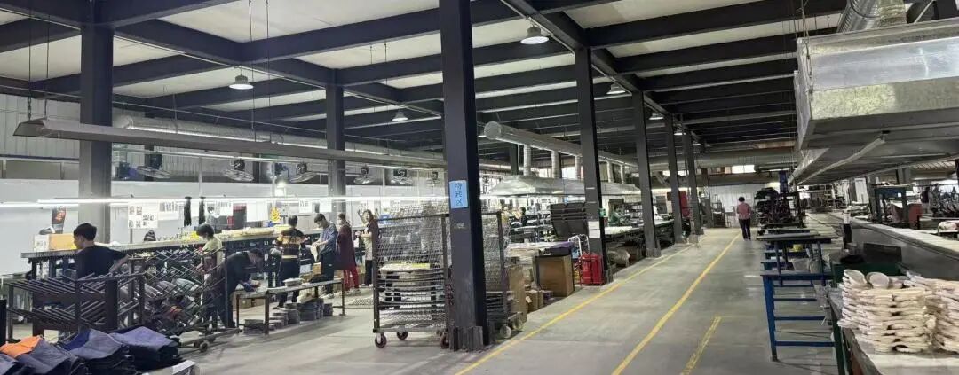 PATCUS en la Feria de Cantón: los zapatos de látex natural patentados abren un nuevo océano azul para la cooperación global