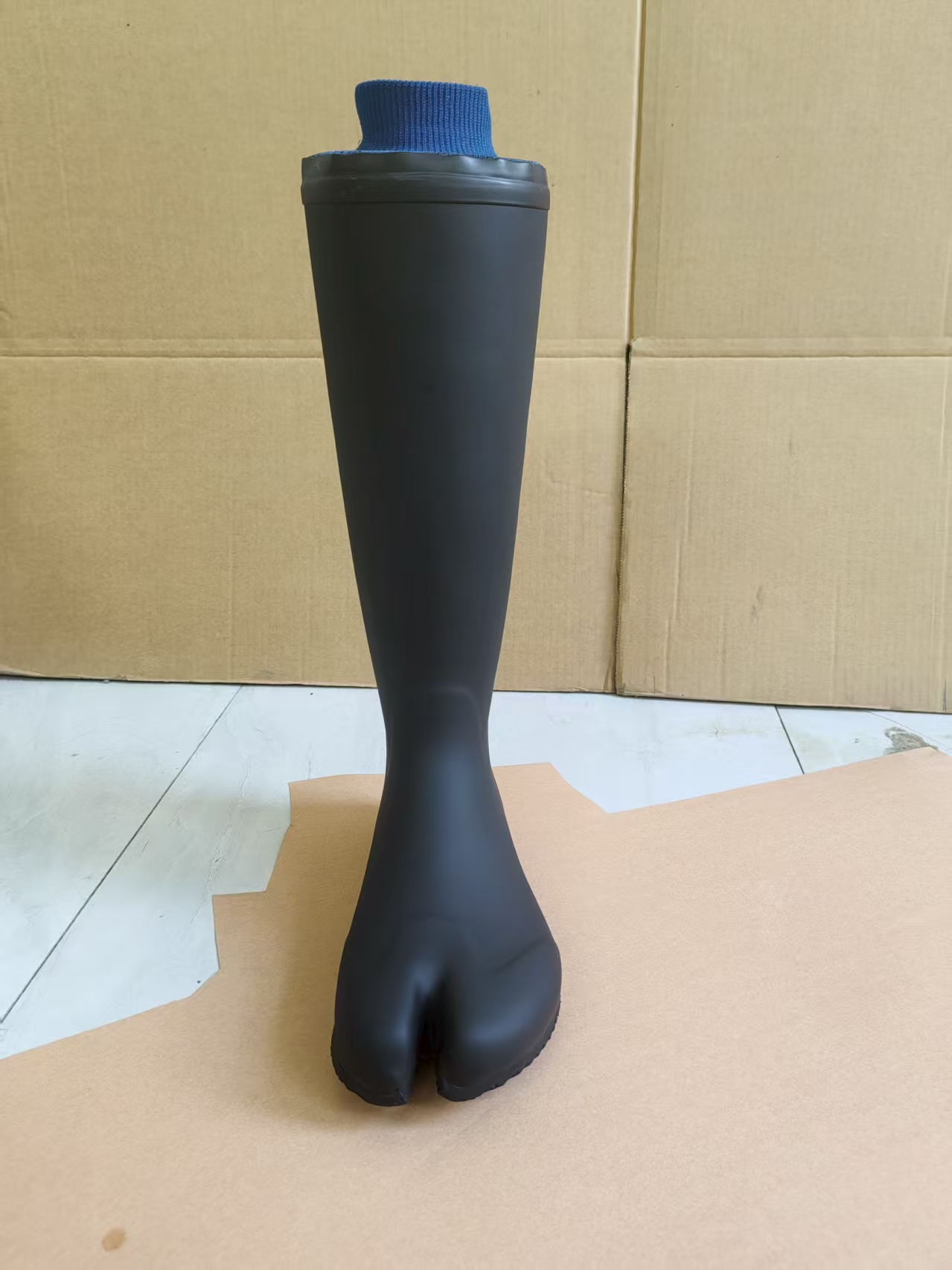 Botas de látex hasta la rodilla para hombre